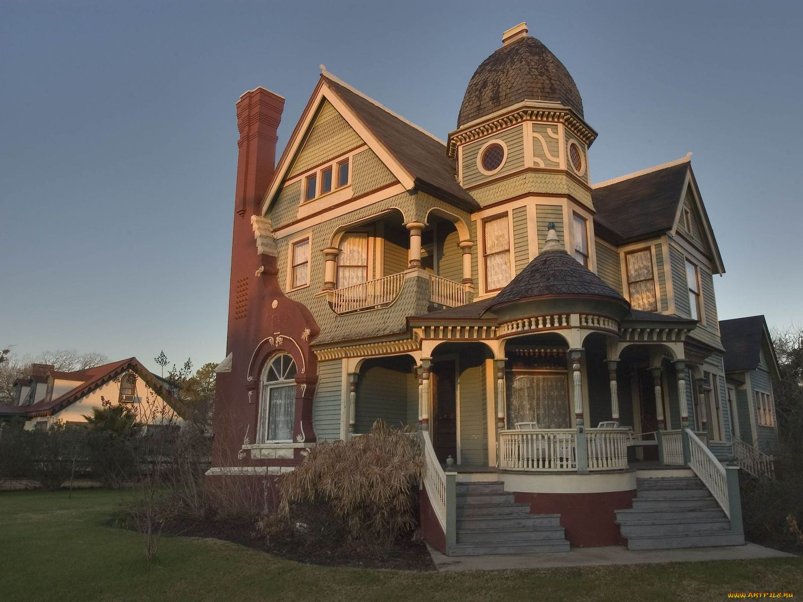 Разное домашнее. Queen Anne Style Architecture. Queen Anne House. Стиль королевы Анны. Дома в стиле королевы Анны в Британии.